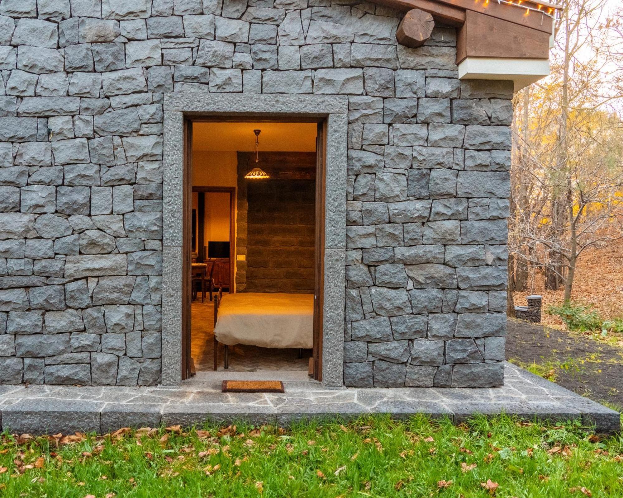 Matilde'S Chalet Etna Nature House Nicolosi Exterior photo